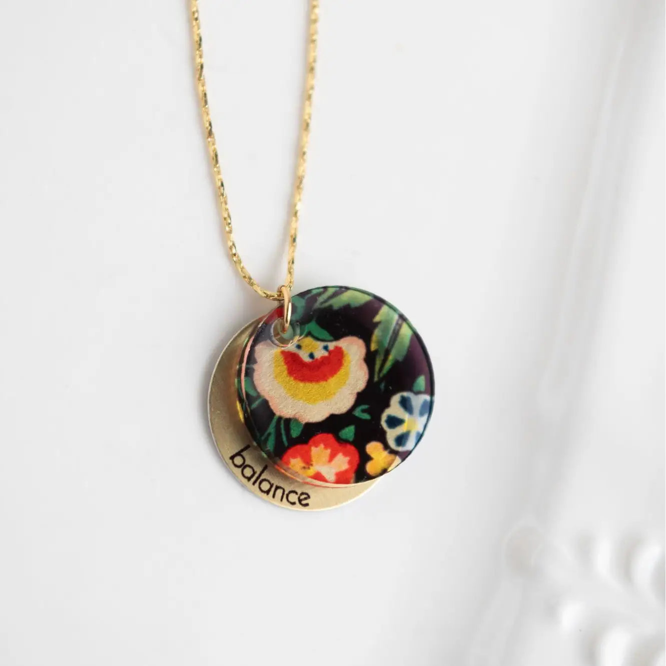 Floral Fantasy Eclipse Charm Necklace - Gold