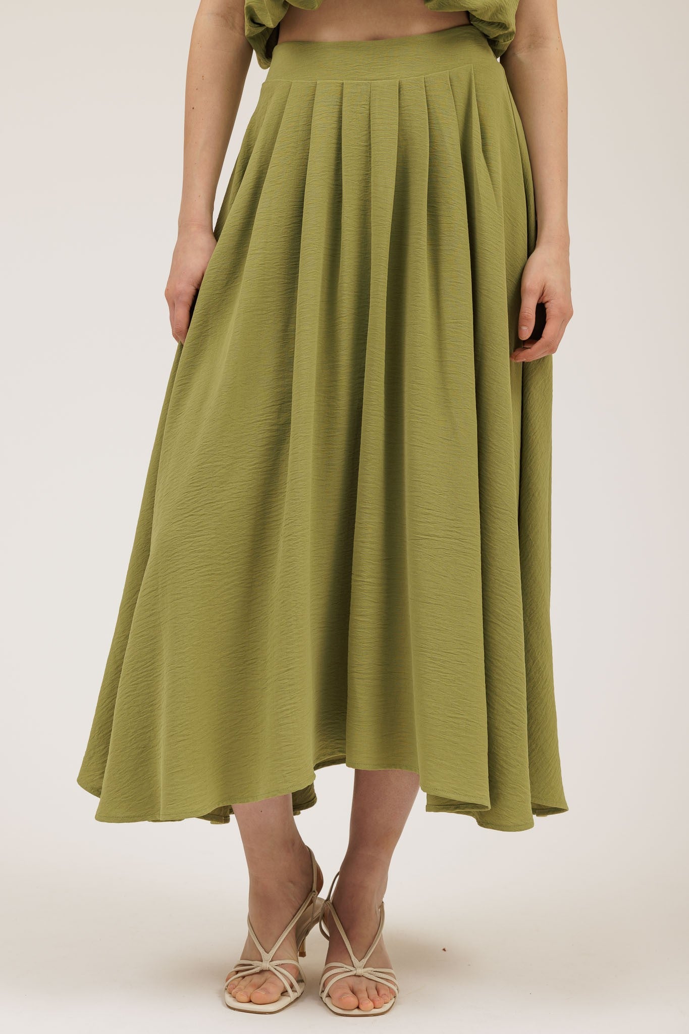 Ally Box Pleated Midi Skirt | Light Green