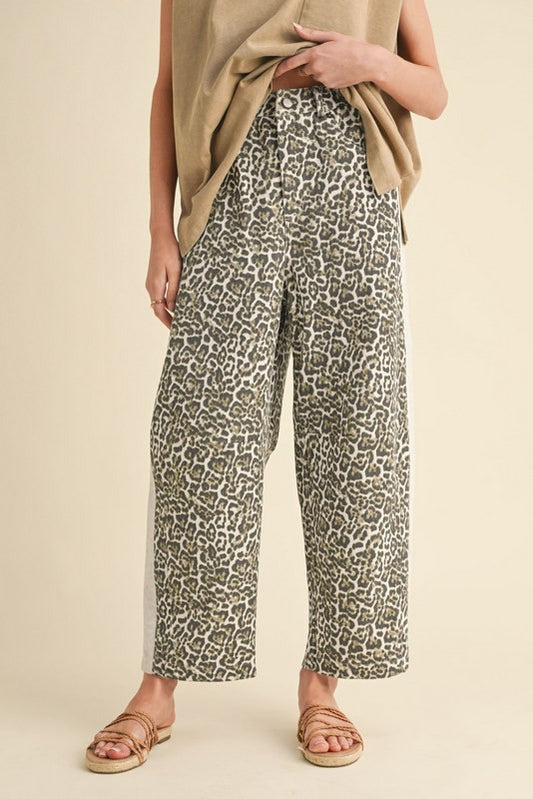 Dani Leopard Barrel Pants