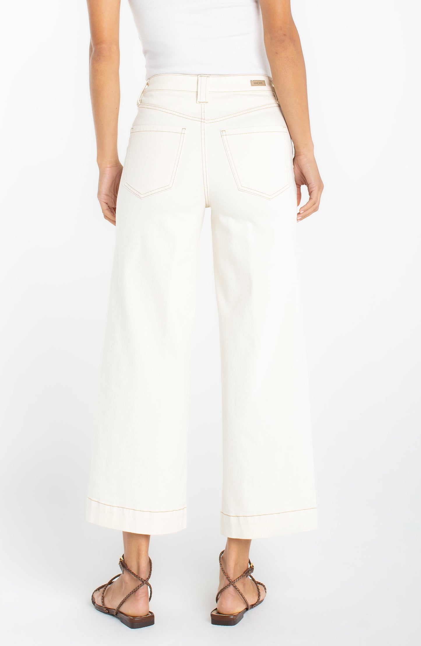 Liverpool Stride High Rise Wide Leg Crop w/ Patch Pocket | Seaside Dunes
