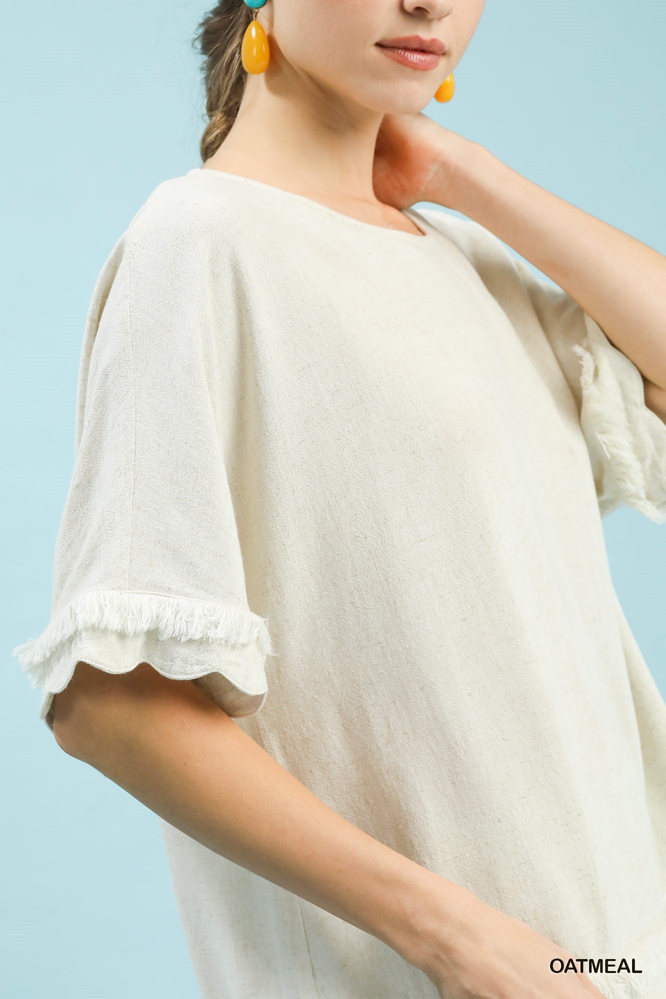 Lillian Frayed Scallop Edge Top | Oatmeal