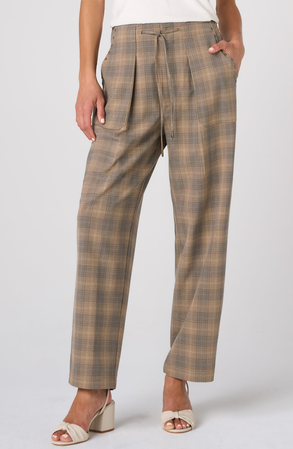 Liverpool HR Crop Trouser w/ Drawstring | Oak Plaid