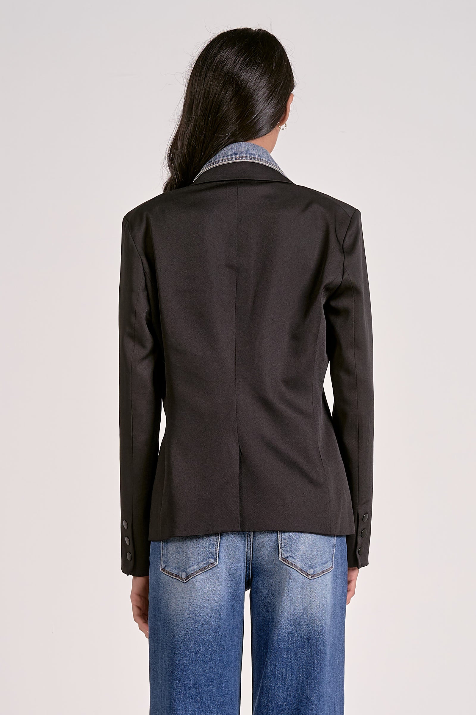 Averie Blazer