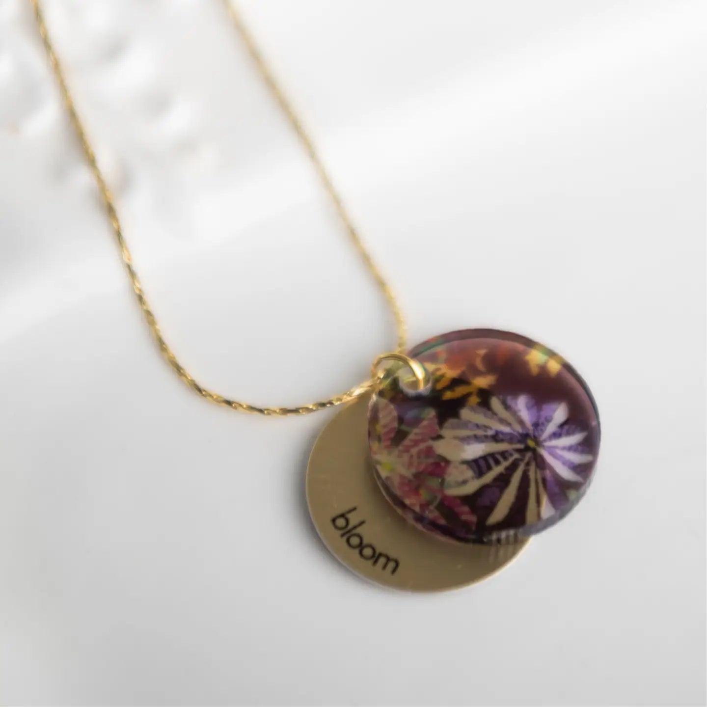 Wildflowers Eclipse Charm Necklace - Gold