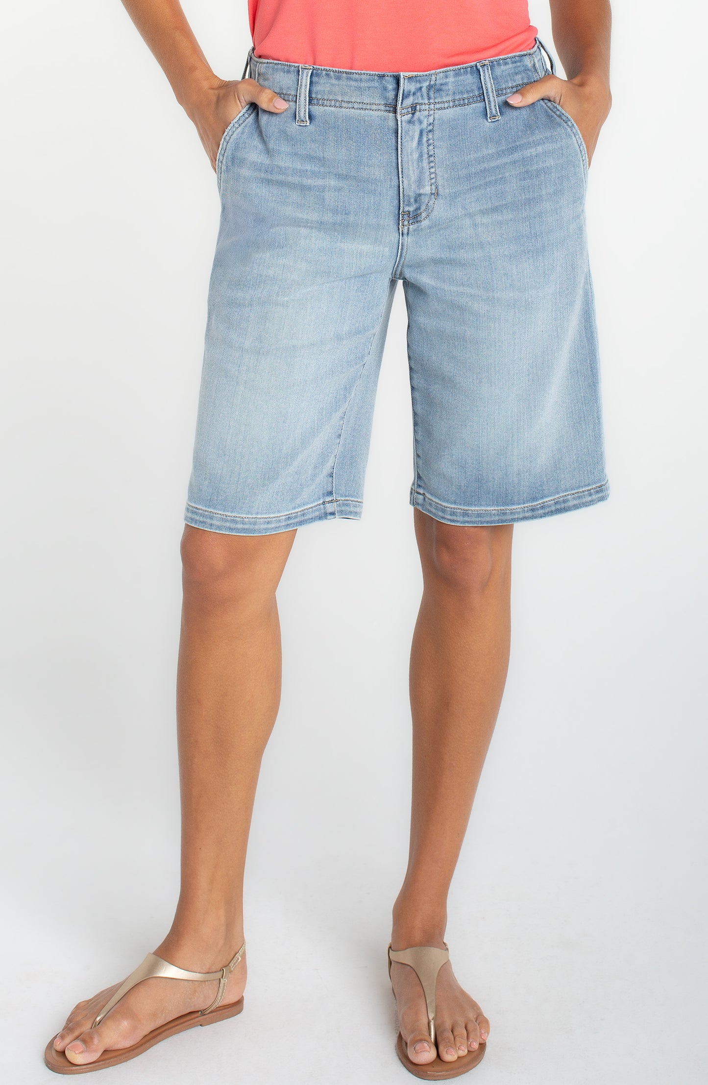 Liverpool Weekender Relaxed Short | Las Virgenes