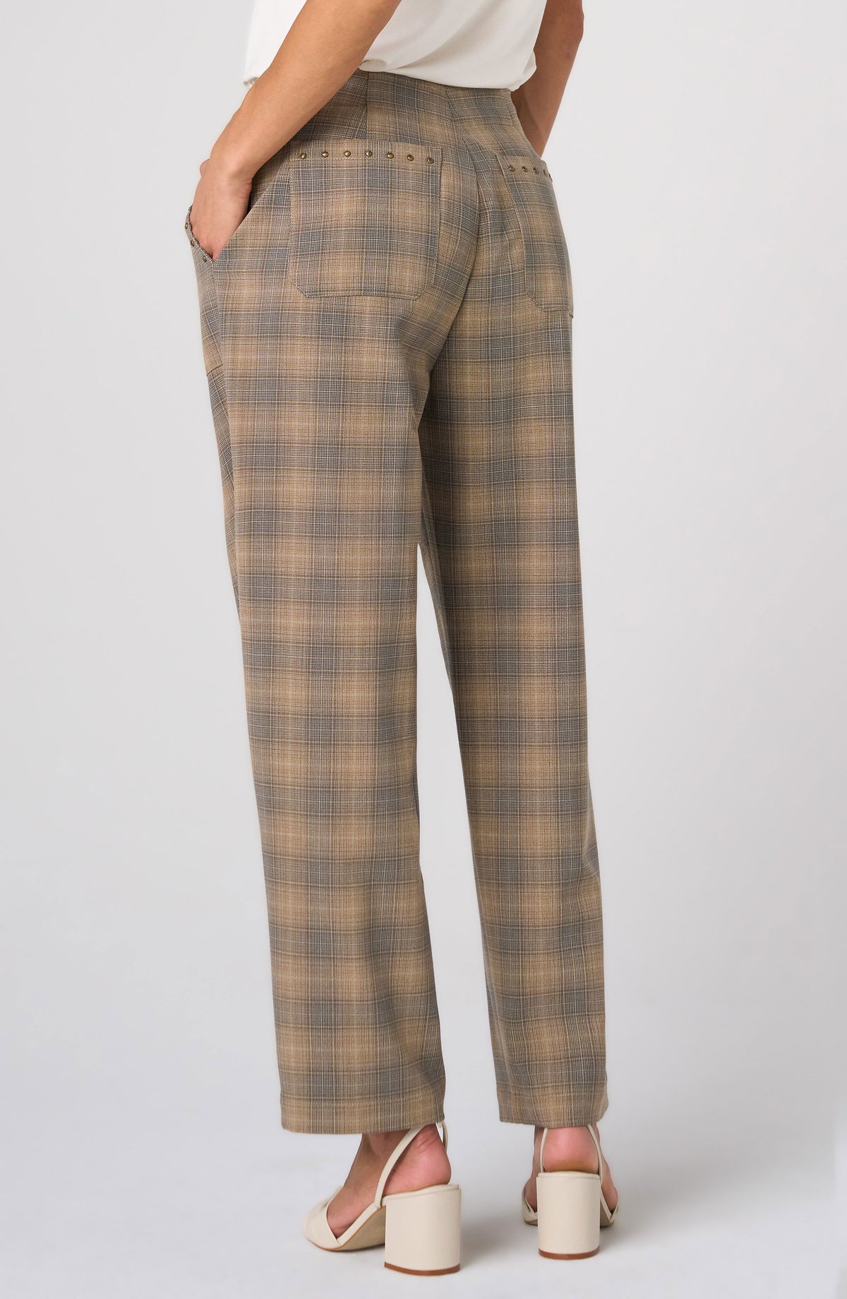 Liverpool HR Crop Trouser w/ Drawstring | Oak Plaid