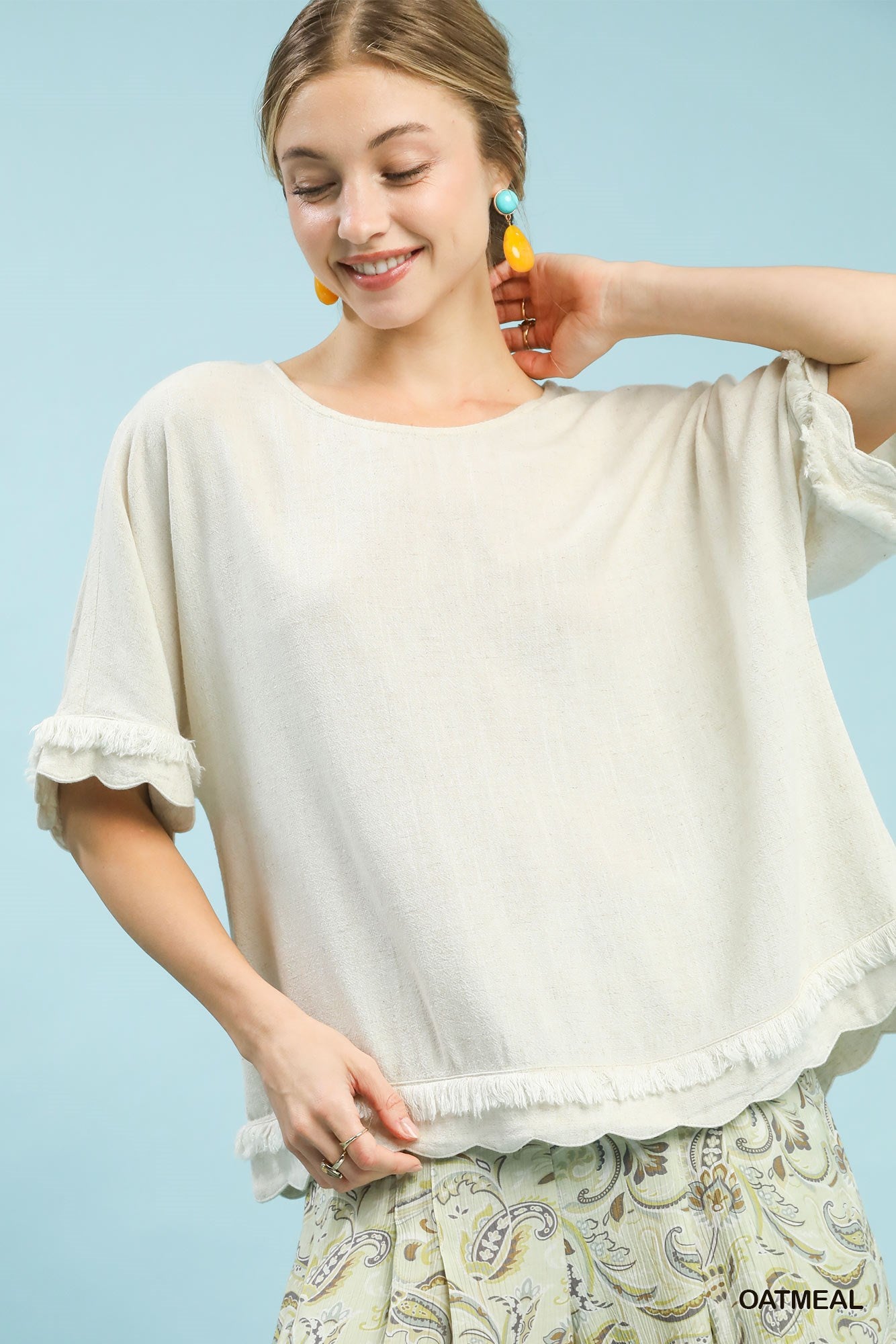 Lillian Frayed Scallop Edge Top | Oatmeal